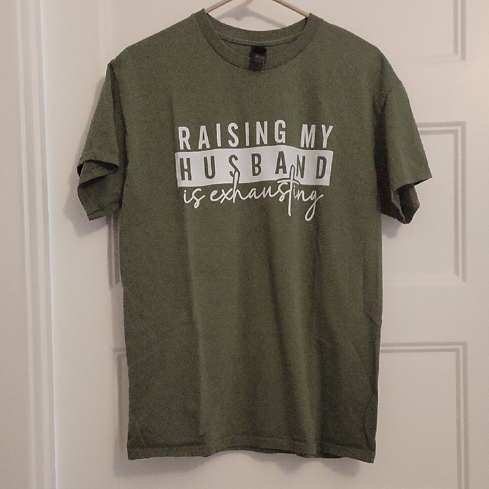 Gildan Olive Graphic Tee - Short Sleeve